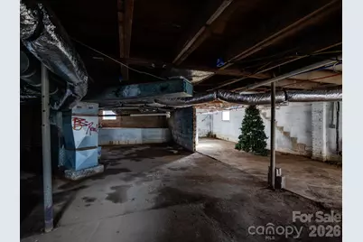 61 27th Street NW, Hickory, NC 28601 - Photo 34