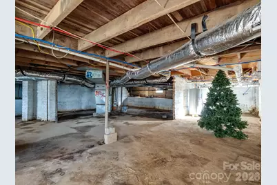 61 27th Street NW, Hickory, NC 28601 - Photo 32