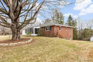 608 S Buena Vista Dr, Hendersonville, NC 28792 - Photo 1