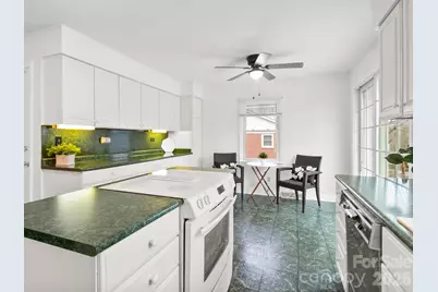 608 S Buena Vista Drive, Hendersonville, NC 28792 - Photo 12