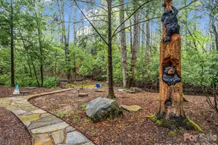 1040 Soquili Dr, Brevard, NC 28712 - Photo 4