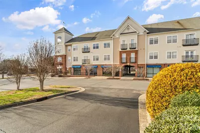 1410 4th Street Drive NW, Hickory, NC 28601 - Photo 1