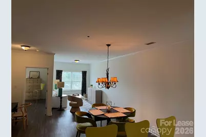 1410 4th Street Drive NW, Hickory, NC 28601 - Photo 6