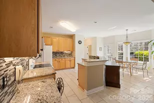 9507 Yearwood Ln, Charlotte, NC 28214 - Photo 12