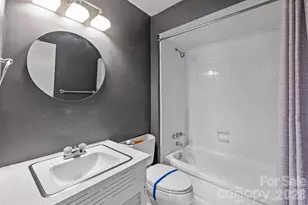 1229 Ashcraft Ln, Charlotte, NC 28209 - Photo 12