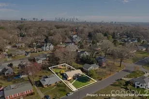 1229 Ashcraft Ln, Charlotte, NC 28209 - Photo 2