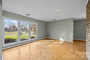 1229 Ashcraft Ln, Charlotte, NC 28209 - Photo 6