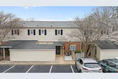 5943 Quail Hollow Road #B, Charlotte, NC 28210 - Photo 2