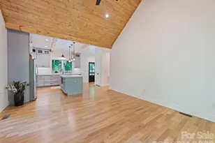 288 Ironwood Dr, Clyde, NC 28721 - Photo 14