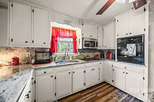 137 Foursquare Rd, Mooresville, NC 28115 - Photo 14