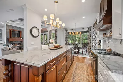 8915 Warwicke Lane, Sherrills Ford, NC 28673 - Photo 6