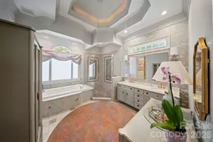 8915 Warwicke Ln, Sherrills Ford, NC 28673 - Photo 18