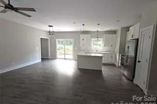 455 Newport Dr, Salisbury, NC 28144 - Photo 2