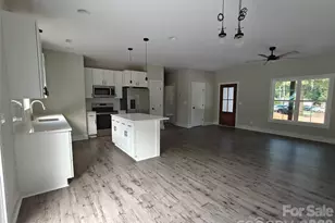 455 Newport Dr, Salisbury, NC 28144 - Photo 4