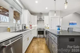 68 Curtain Blf, Hendersonville, NC 28791 - Photo 10