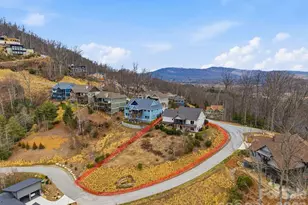 68 Curtain Blf, Hendersonville, NC 28791 - Photo 44