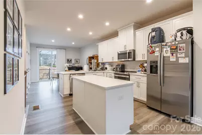 924 Broad River Lane, Charlotte, NC 28211 - Photo 8