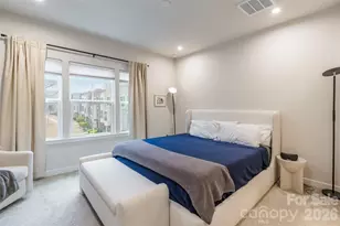 924 Broad River Ln, Charlotte, NC 28211 - Photo 12