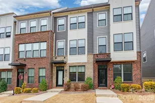 924 Broad River Ln, Charlotte, NC 28211 - Photo 2