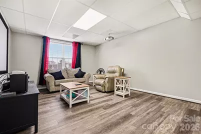 2061 Gary Lane, Hickory, NC 28602 - Photo 24