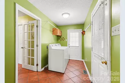 140 Eastwood Drive, Statesville, NC 28625 - Photo 10