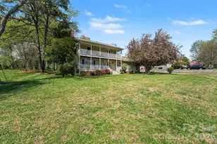 140 Eastwood Dr, Statesville, NC 28625 - Photo 1