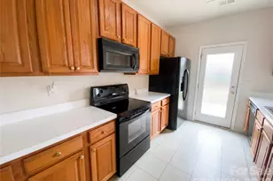 5220 Glenlea Walk Ln, Charlotte, NC 28216 - Photo 6