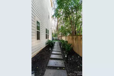1010 Everett Place, Charlotte, NC 28205 - Photo 24
