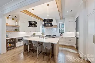 4542 Montclair Ave, Charlotte, NC 28211 - Photo 8