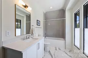 4542 Montclair Ave, Charlotte, NC 28211 - Photo 36