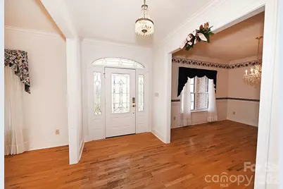 640 40th Avenue Lane NW, Hickory, NC 28601 - Photo 4