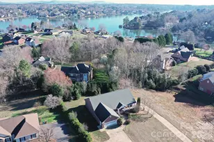 640 40th Ave Ln NW, Hickory, NC 28601 - Photo 2