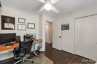 1042 Broadmoor Dr, Charlotte, NC 28209 - Photo 18