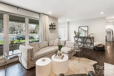 1042 Broadmoor Drive, Charlotte, NC 28209 - Photo 6