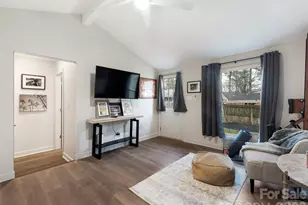 1042 Broadmoor Dr, Charlotte, NC 28209 - Photo 30