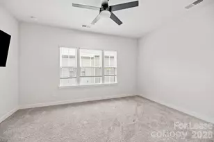 328 Yorkshire Dr, Charlotte, NC 28217 - Photo 18