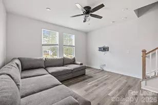 328 Yorkshire Dr, Charlotte, NC 28217 - Photo 16