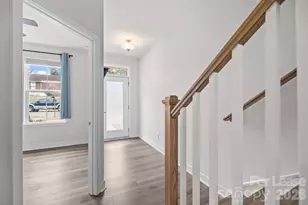 328 Yorkshire Dr, Charlotte, NC 28217 - Photo 6