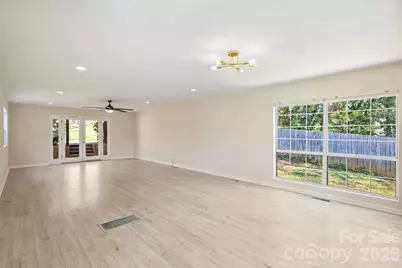 5447 Alpine Lane, Charlotte, NC 28269 - Photo 6