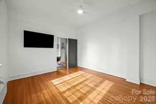 301 W 10th St, Charlotte, NC 28202 - Photo 28