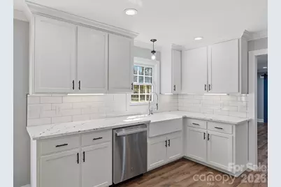 330 Skyview Drive, Catawba, SC 29704 - Photo 4