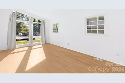 3801 Winterfield Place, Charlotte, NC 28205 - Photo 6