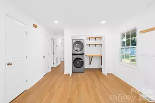 3801 Winterfield Pl, Charlotte, NC 28205 - Photo 8