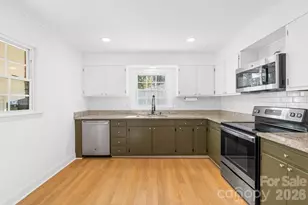 3801 Winterfield Pl, Charlotte, NC 28205 - Photo 10