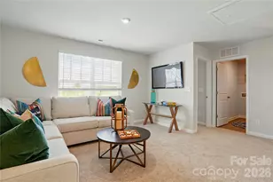 2718 Phoenix Ct, Gastonia, NC 28052 - Photo 16