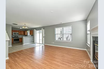 8627 Meadowmont View Drive, Charlotte, NC 28269 - Photo 4