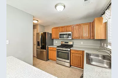 8627 Meadowmont View Drive, Charlotte, NC 28269 - Photo 10