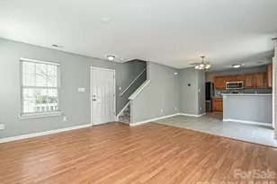 8627 Meadowmont View Dr, Charlotte, NC 28269 - Photo 18