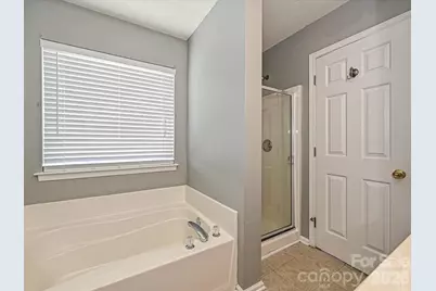 8627 Meadowmont View Drive, Charlotte, NC 28269 - Photo 26