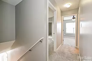 8627 Meadowmont View Dr, Charlotte, NC 28269 - Photo 20